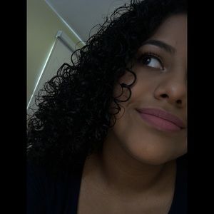 Meet your Posher, Itzuri